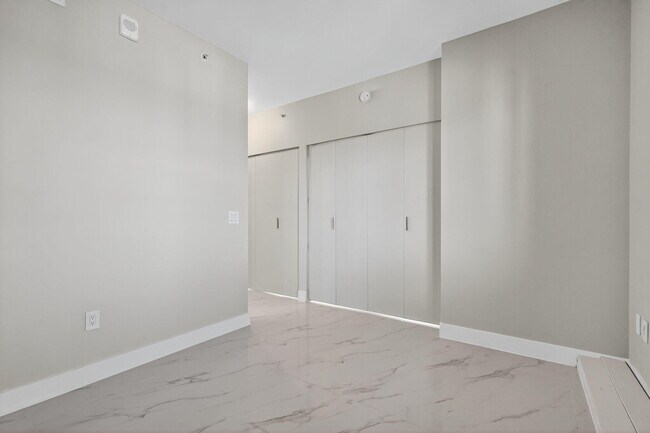 Building Photo - 701 NE 23rd St