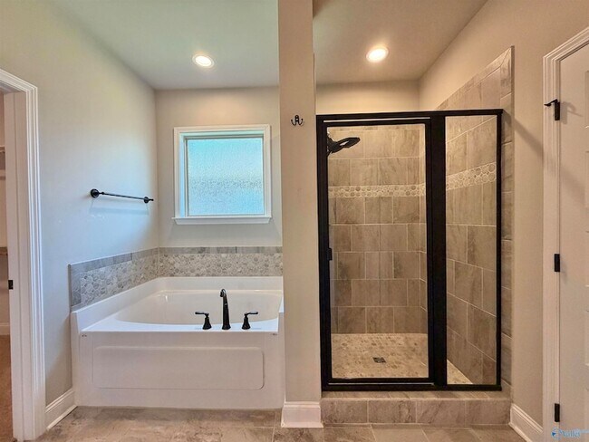 Building Photo - 12804 Hudbug Dr