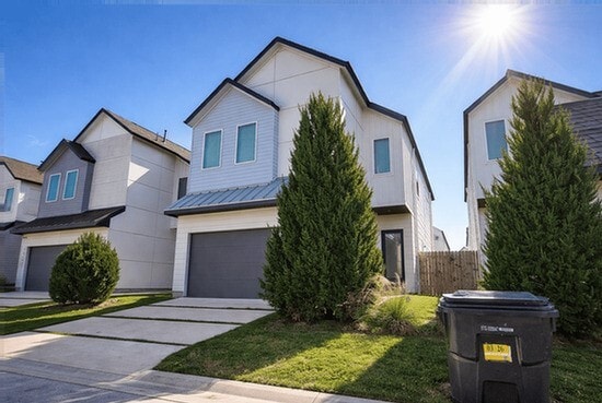 Building Photo - 4413 Santorini Ln