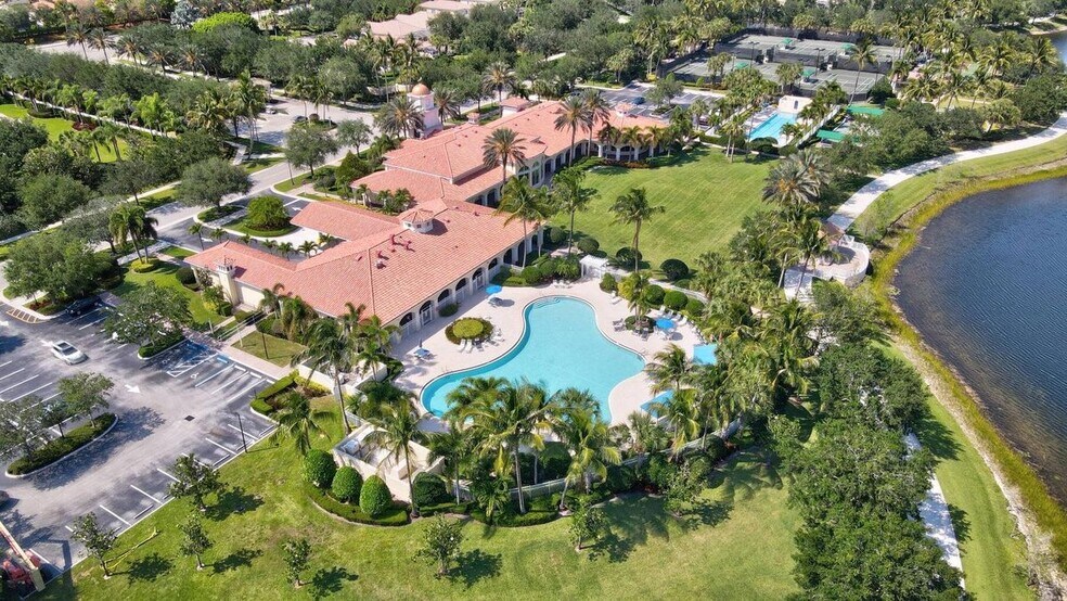 Building Photo - 8264 Pine Cay Rd