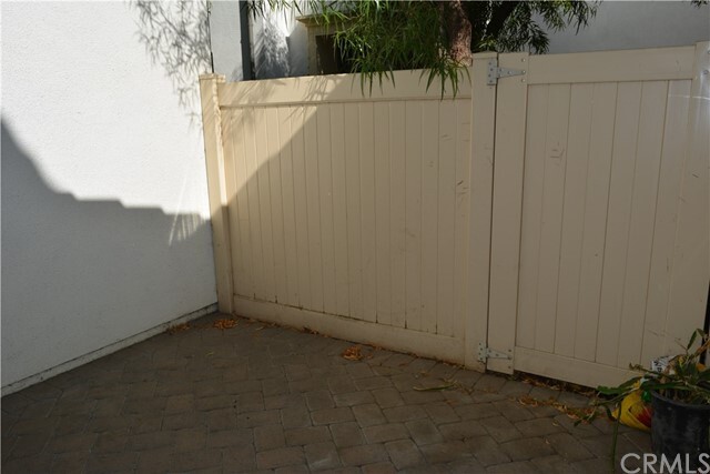 Building Photo - 3145 Anacapa Way