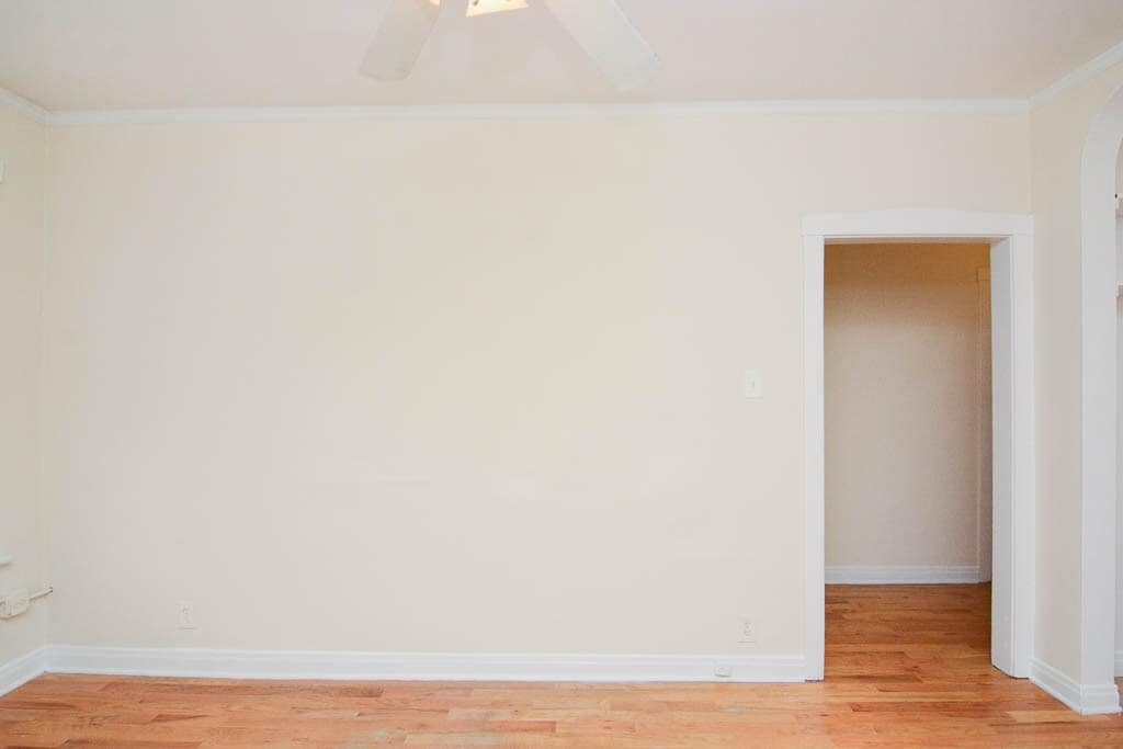 Building Photo - 516 W Melrose St