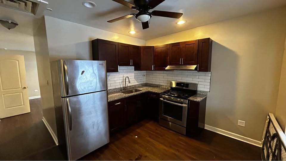 Building Photo - 4510 S Laflin St