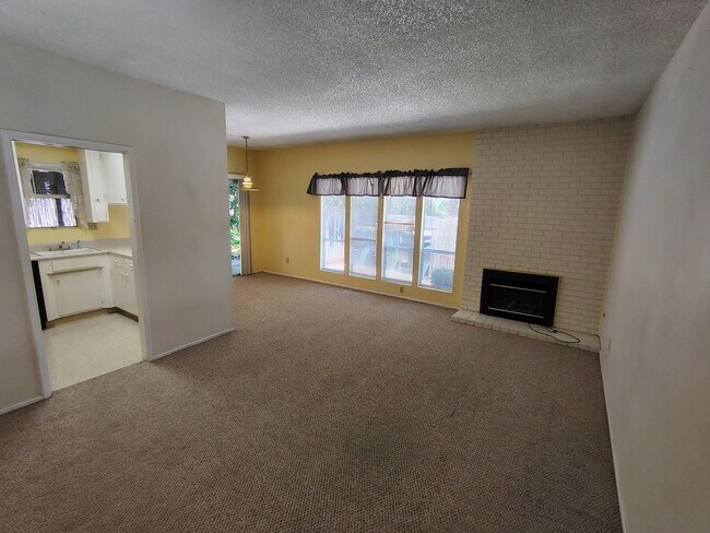 Building Photo - 2817 Thornton Ct