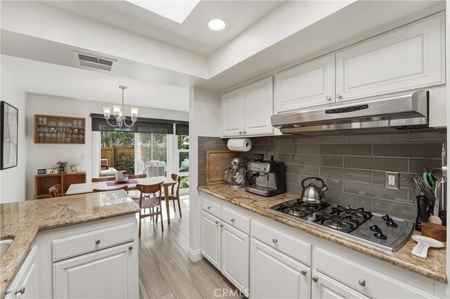 Building Photo - 30692 Calle Chueca