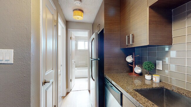 Building Photo - Boutique Apartments