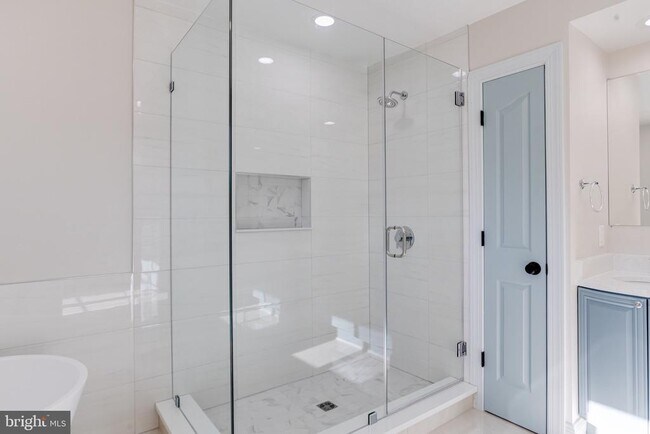 Building Photo - 5717 Station Rd