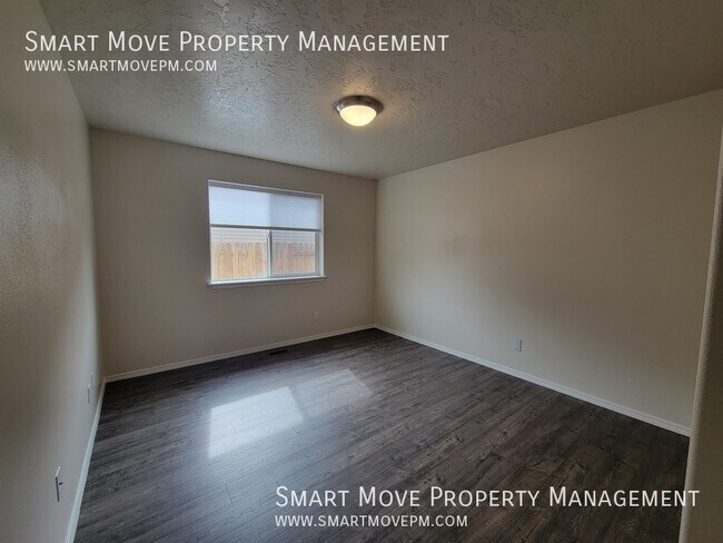 Building Photo - 4284 S Overhill Way