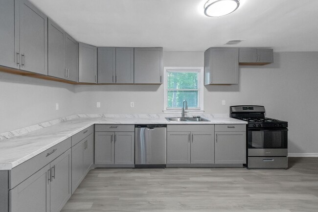 Building Photo - This fully remodeled 3-bedroom, 1-bath home in Covington (Pictures Coming Soon)