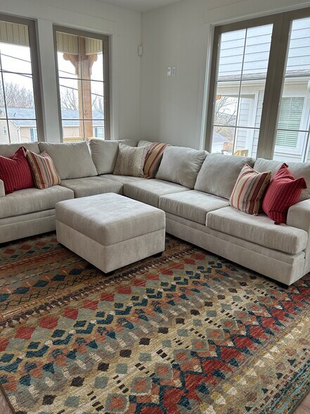 Building Photo - 348 N Fletcher Ave