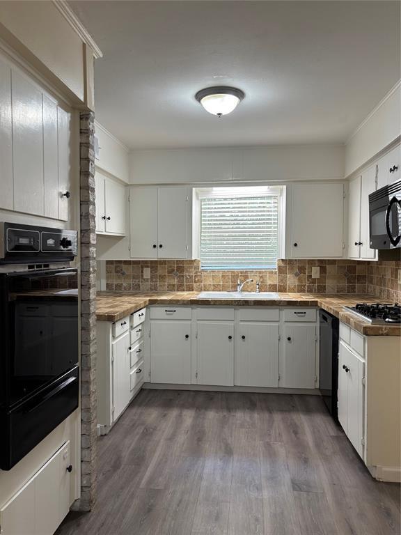 Building Photo - 10422 Winding Trail Rd