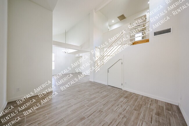 Building Photo - 3829 E Ironwood Dr