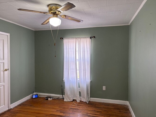 Building Photo - 3 BED, 1 BATH FARM HOUSE LOCATED IN STAR!