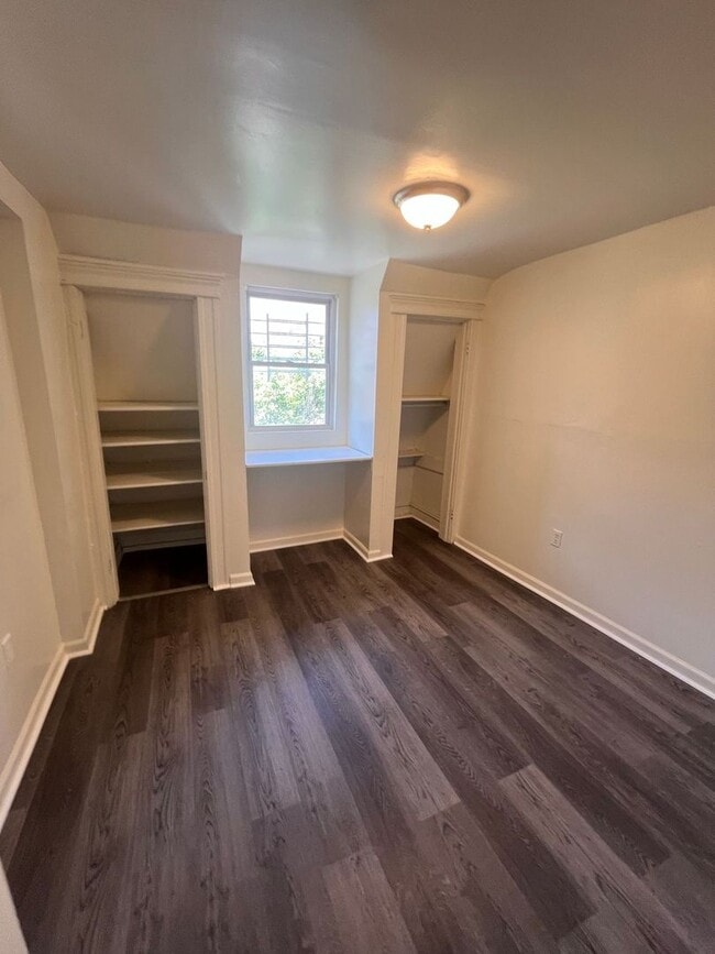 Building Photo - 2026/2027 JHU Homewood Off-Campus 6bd/3ba house w/ W/D. Available 6/6/2026