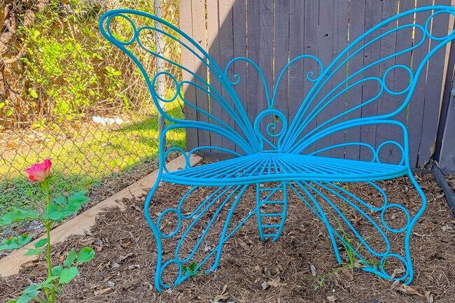 Building Photo - 1219 N 16th St