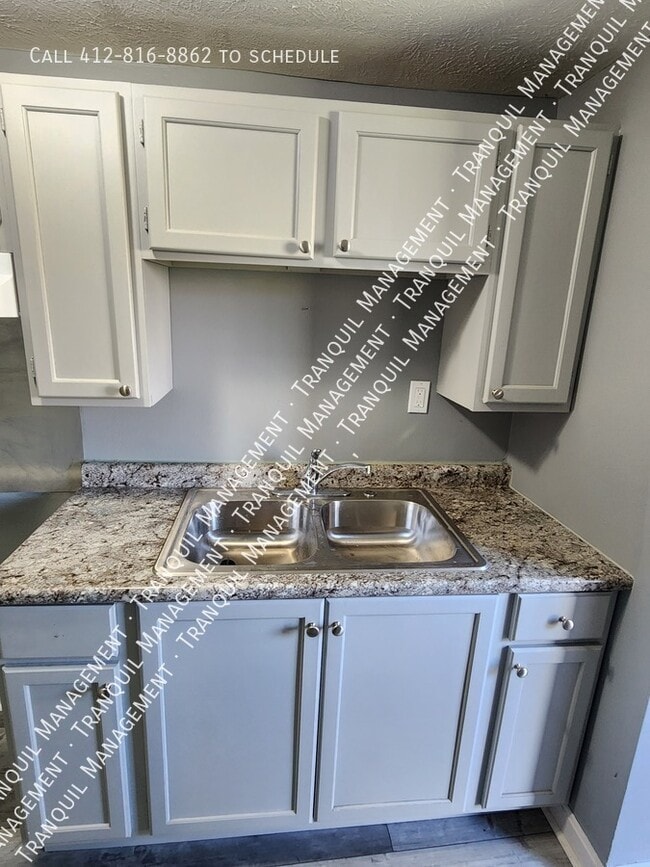 Building Photo - 540 Reed St