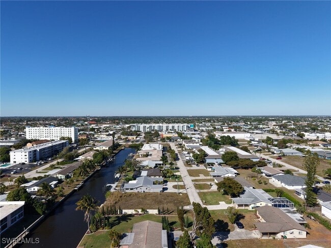 Building Photo - 4916 Viceroy St