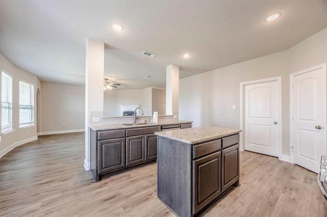 Building Photo - 2916 Bobcat Dr