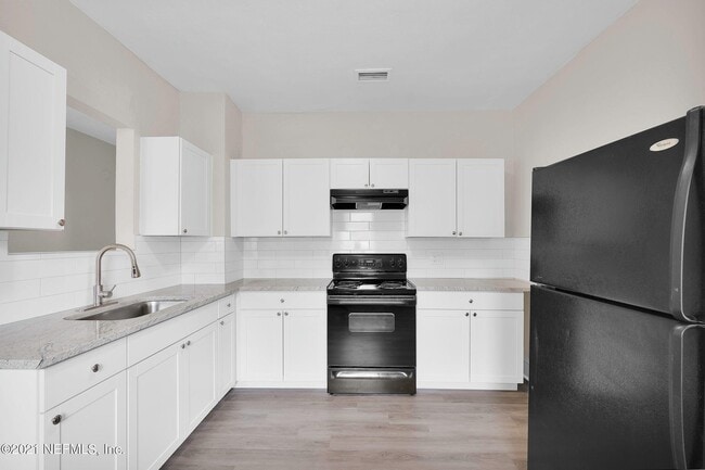 Building Photo - 6418 Sapphire Dr