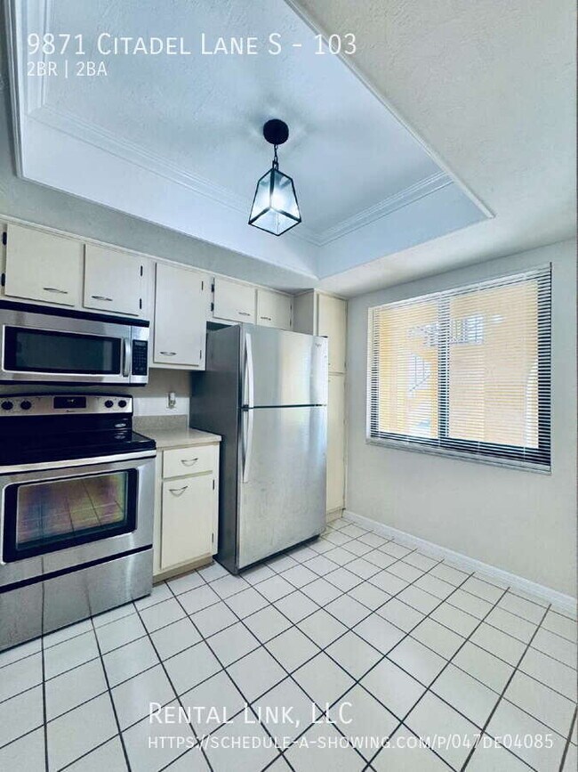 Building Photo - 9871 Citadel Ln