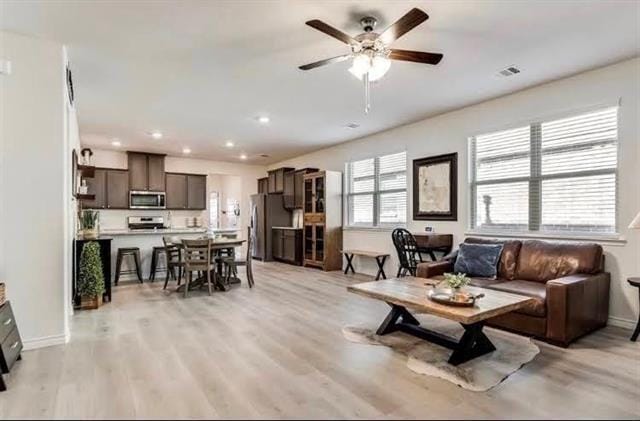 Building Photo - 2621 Franklin Dr