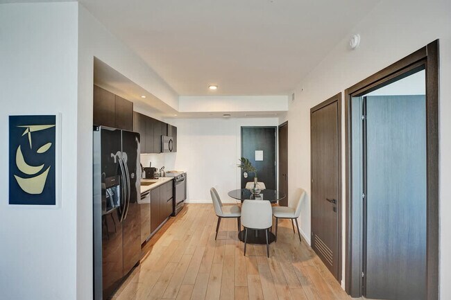 Building Photo - 398 NE 5th St