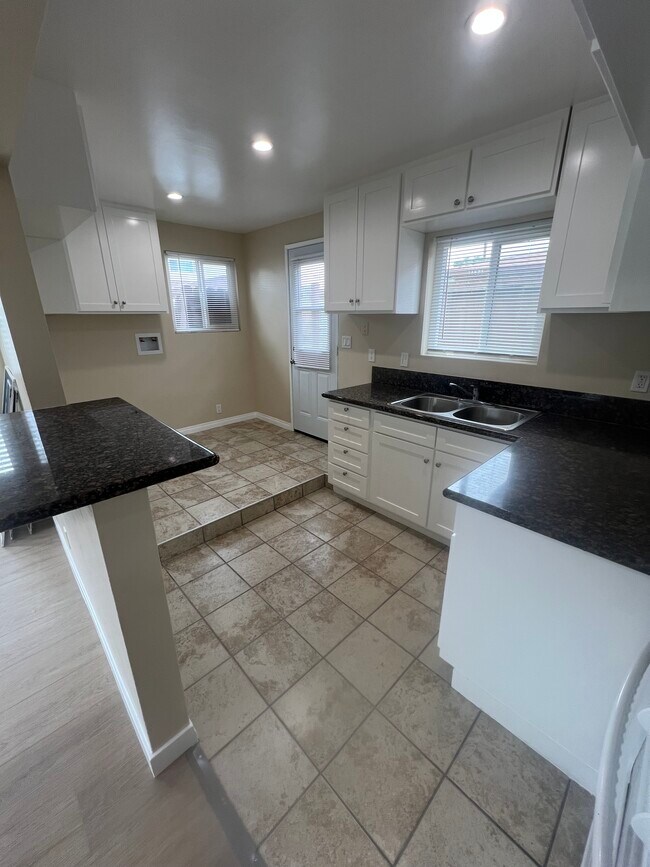 Primary Photo - Single Family Home - 14823 Lemoli Ave