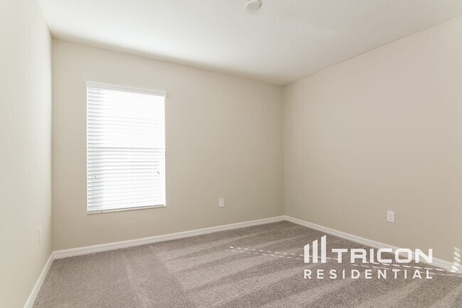 Building Photo - 1748 Broad Winged Hawk Dr