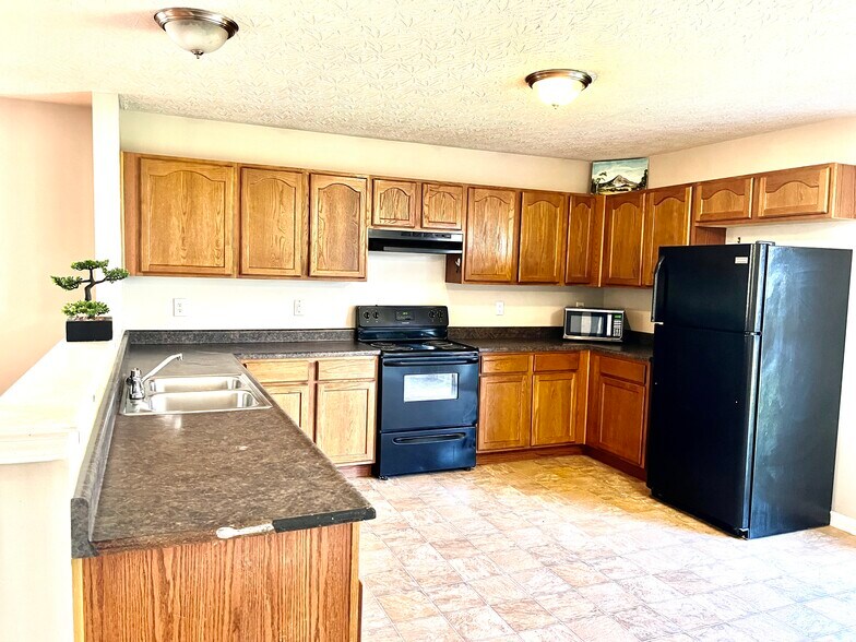 Building Photo - 2317 Lonan Ct
