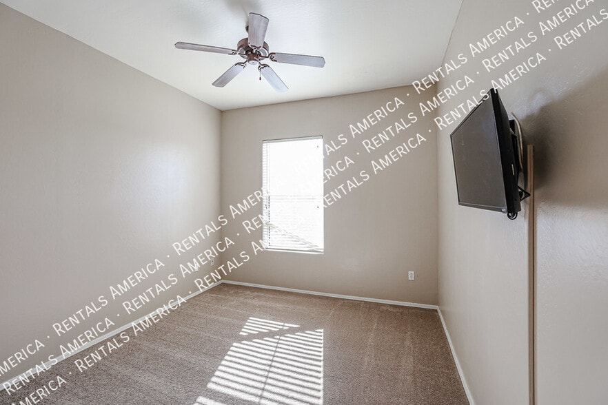 Building Photo - 14575 W Mountain View Blvd