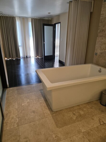 Bath 2 + Bedroom 2 - 800 W 1st St