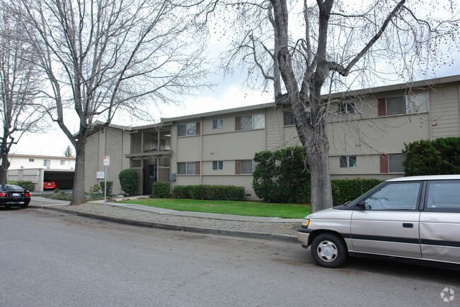 Building Photo - Cheri Lin Apartments