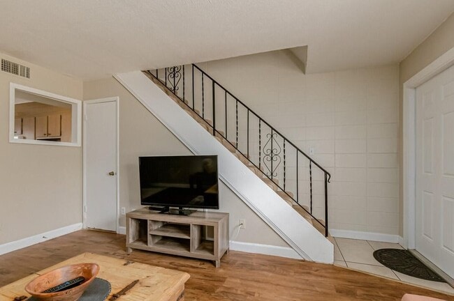 Building Photo - 55 Needle Blvd