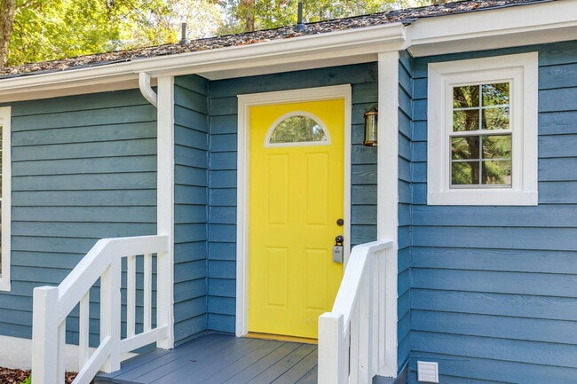 Building Photo - 15909 Dockside Ct