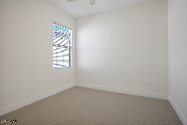 Building Photo - 10506 Calico Pines Ave