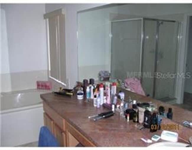 Building Photo - 136 Grantham Dr