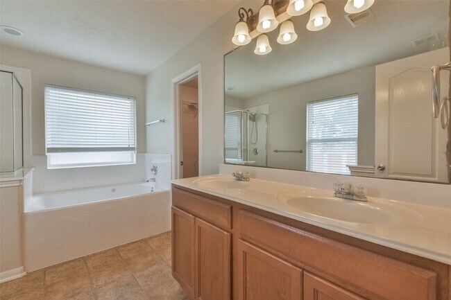 Building Photo - 7934 Blue Wahoo Ln