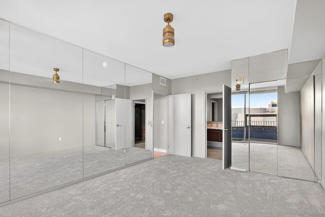 Building Photo - 321 Tenth Ave