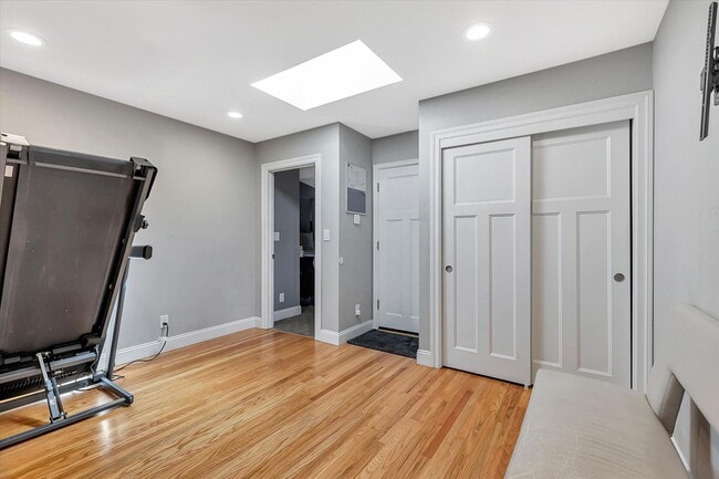 Building Photo - Gorgeous Vibrant Home In Santa Clara
