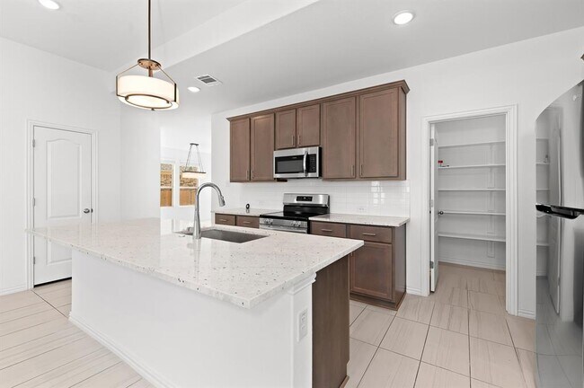 Building Photo - 1128 Ridge Runner Dr