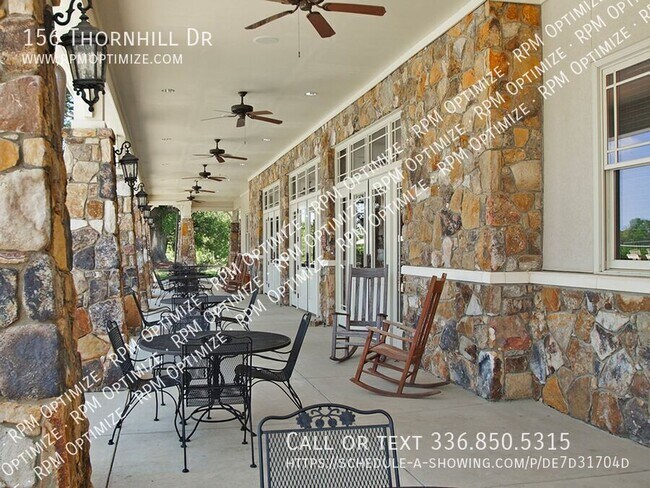 Building Photo - 156 Thornhill Dr