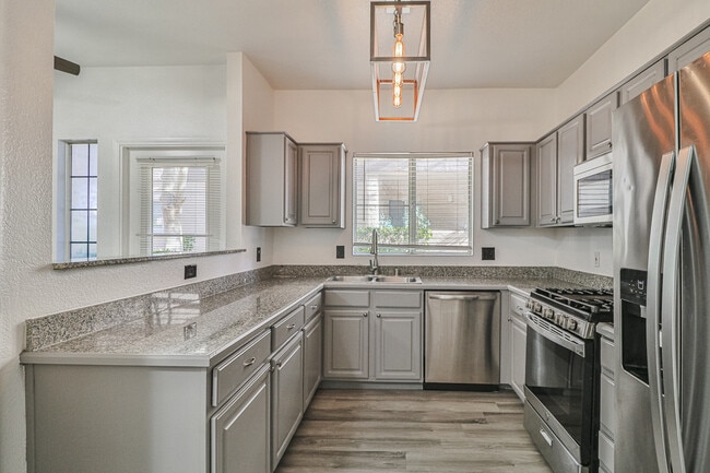Building Photo - 5250 S Rainbow Blvd