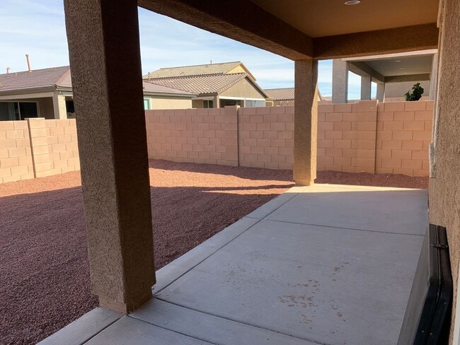 Building Photo - 3 Bedroom 2 Bath Home with 2 car garage, only built in 2020
