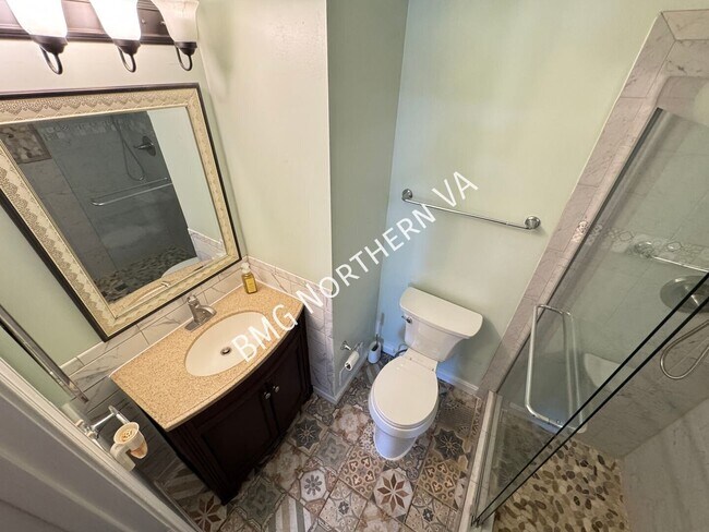 Building Photo - 7343 Rokeby Dr