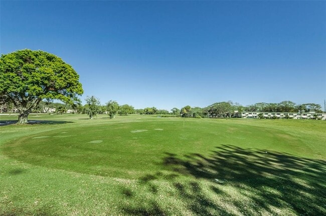 Building Photo - 2462 Brazilia Dr