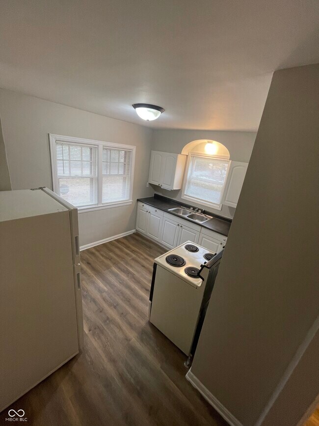 Building Photo - 8763 E 46th St