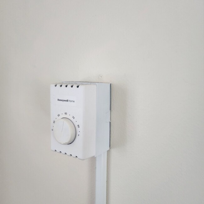 Building Photo - 2213 Lehman St