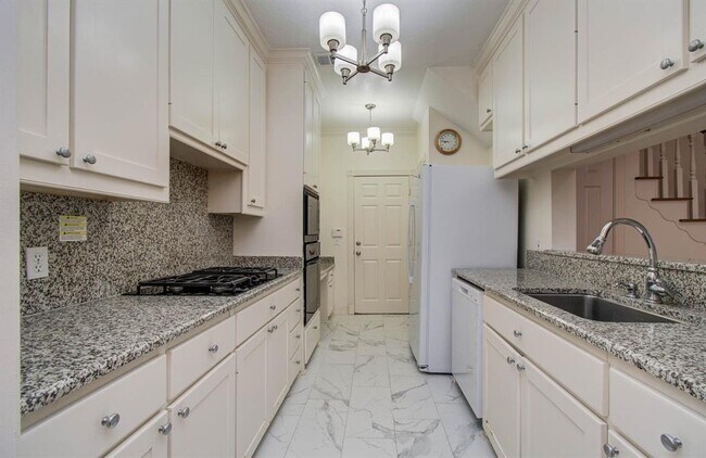 Building Photo - 6855 Bellgreen Dr