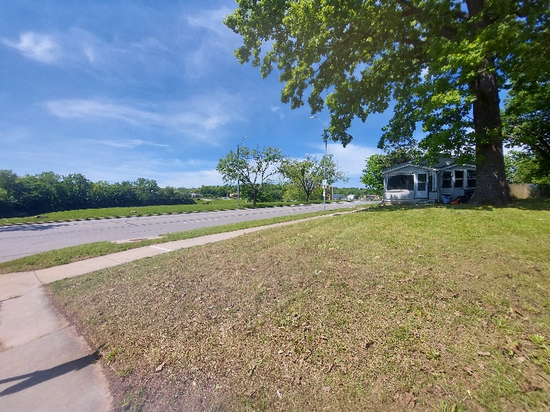 Primary Photo - 4644 Agnes Ave