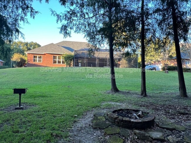 Building Photo - 2926 Greystone Dr
